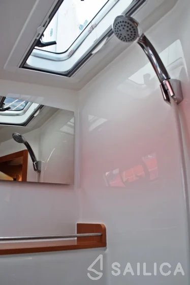 Bavaria 37 Cruiser - Yacht Charter Sailica