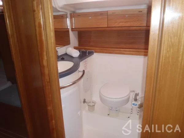 Bavaria 46 Cruiser - Yacht Charter Sailica