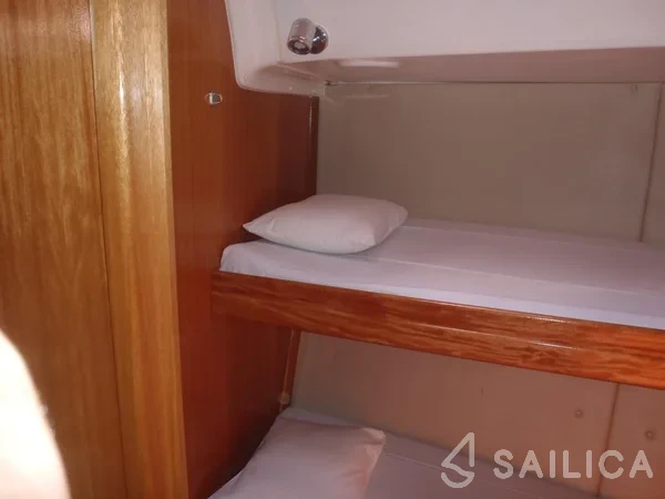 Bavaria 46 Cruiser - Yacht Charter Sailica