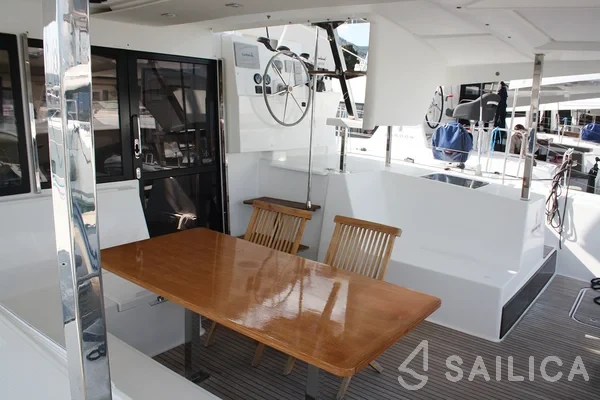 Lucia 40 - Yacht Charter Sailica