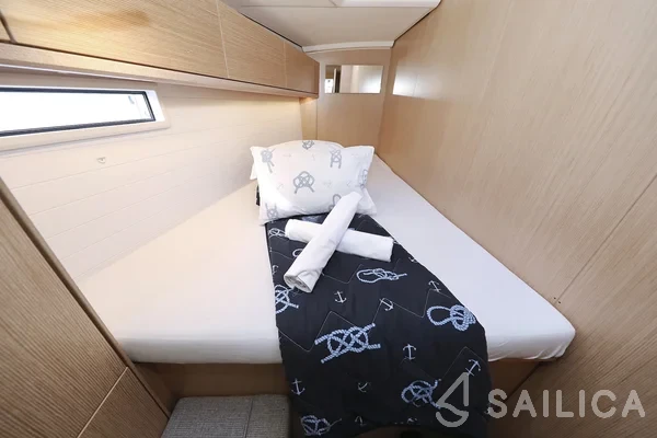 Bavaria 46 Cruiser - Yacht Charter Sailica