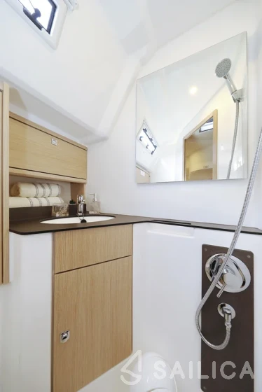 Bavaria 46 Cruiser - Yacht Charter Sailica