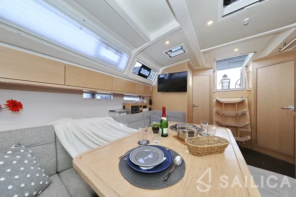 Bavaria 46 Cruiser - Yacht Charter Sailica