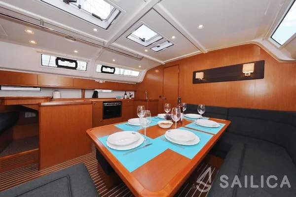 Bavaria 51 Cruiser - Yacht Charter Sailica