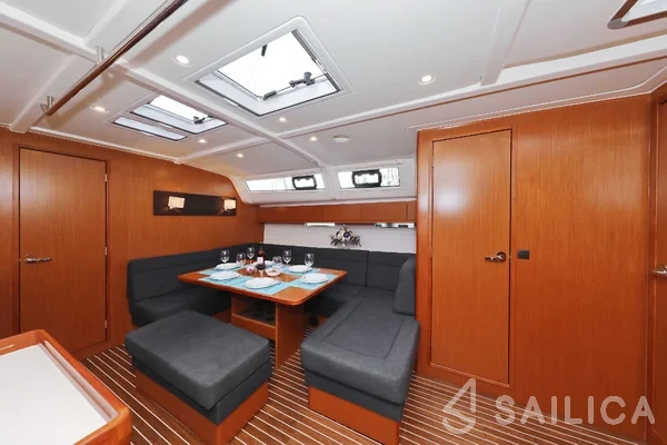 Bavaria 51 Cruiser - Yacht Charter Sailica