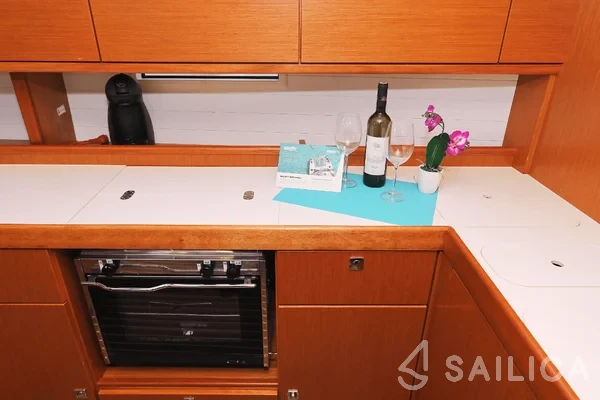 Bavaria 51 Cruiser - Yacht Charter Sailica