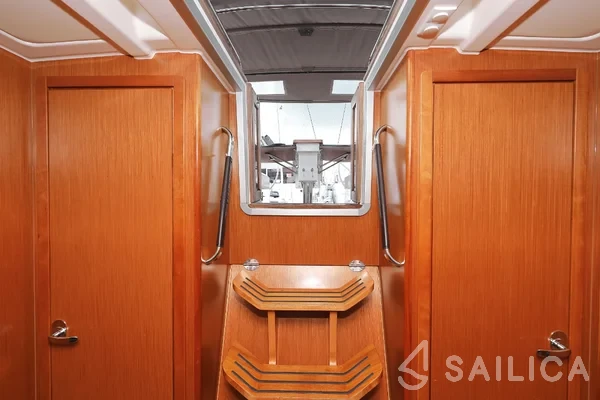 Bavaria 51 Cruiser - Yacht Charter Sailica