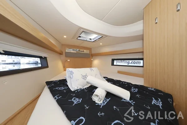 Bavaria C42 - Yacht Charter Sailica