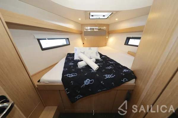 Bavaria C42 - Yacht Charter Sailica