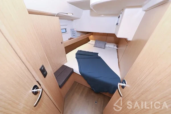 Bavaria 46 Cruiser - Yacht Charter Sailica