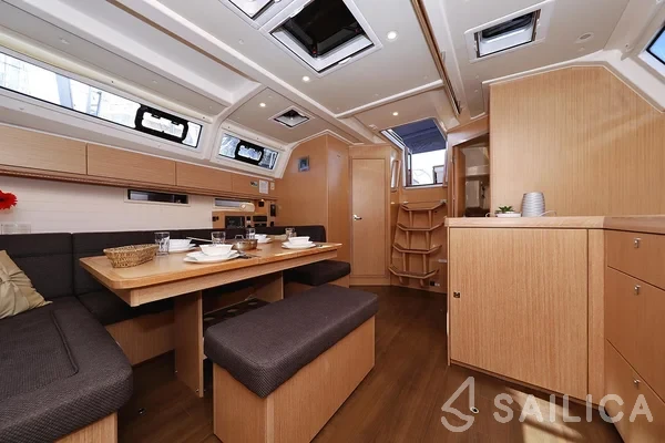 Bavaria 46 Cruiser - Yacht Charter Sailica