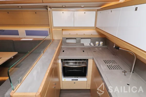 Dufour 530 - Photo #72 Dufour 530 - Yacht Charter Sailica