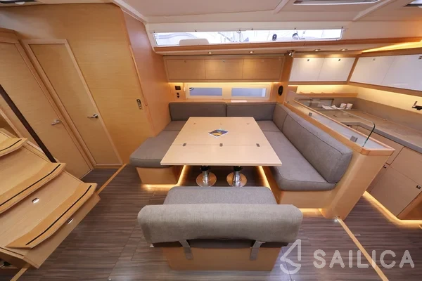 Dufour 530 - Photo #68 Dufour 530 - Yacht Charter Sailica