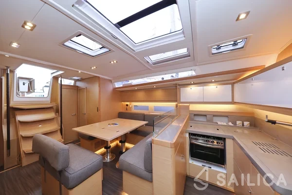 Dufour 530 - Photo #71 Dufour 530 - Yacht Charter Sailica