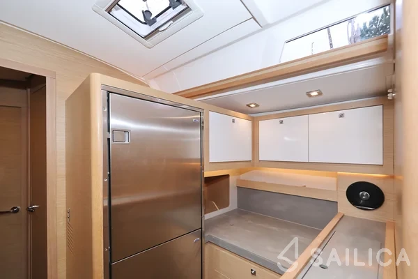 Dufour 530 - Photo #74 Dufour 530 - Yacht Charter Sailica