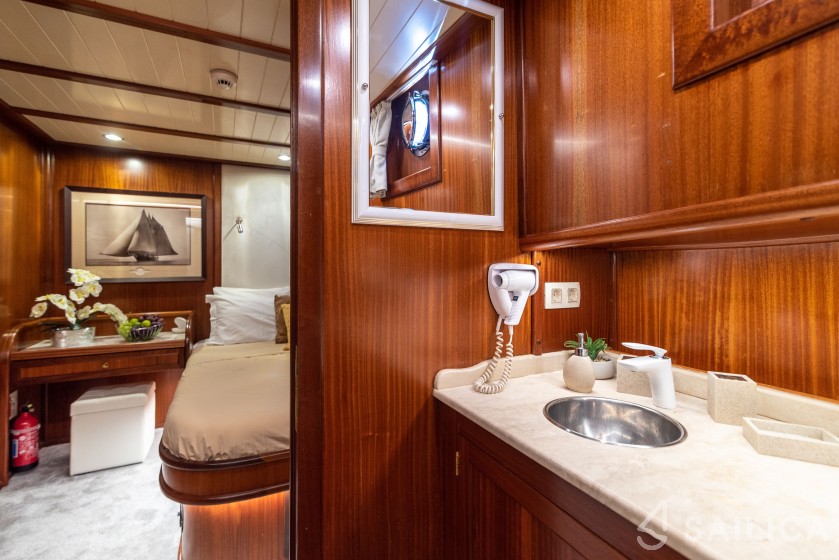 Gulet - Yacht Charter Sailica