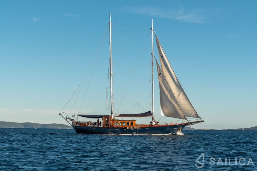 Gulet - Yacht Charter Sailica