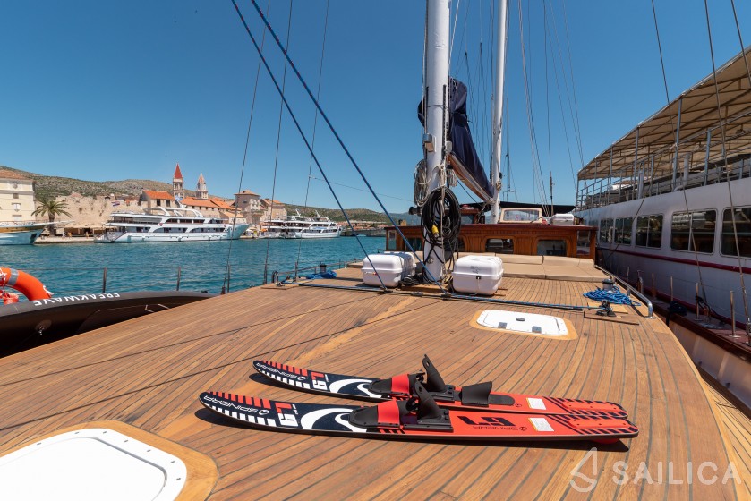 Gulet - Yacht Charter Sailica