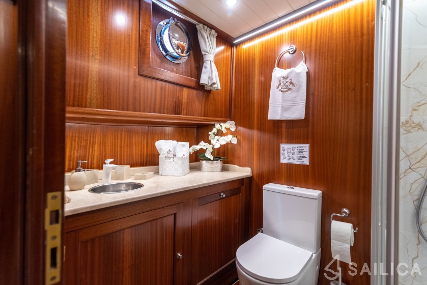 Gulet - Yacht Charter Sailica