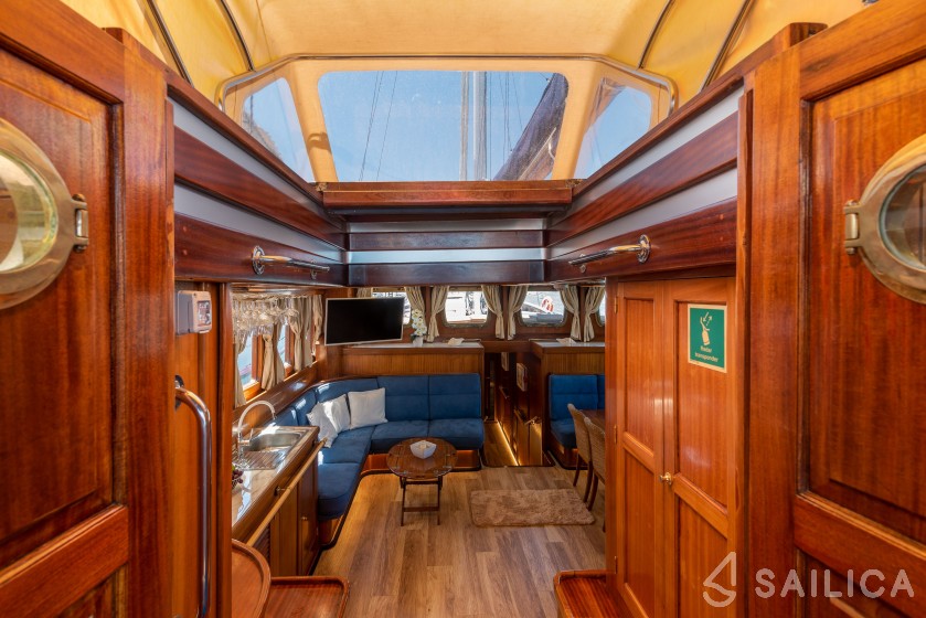Gulet - Yacht Charter Sailica