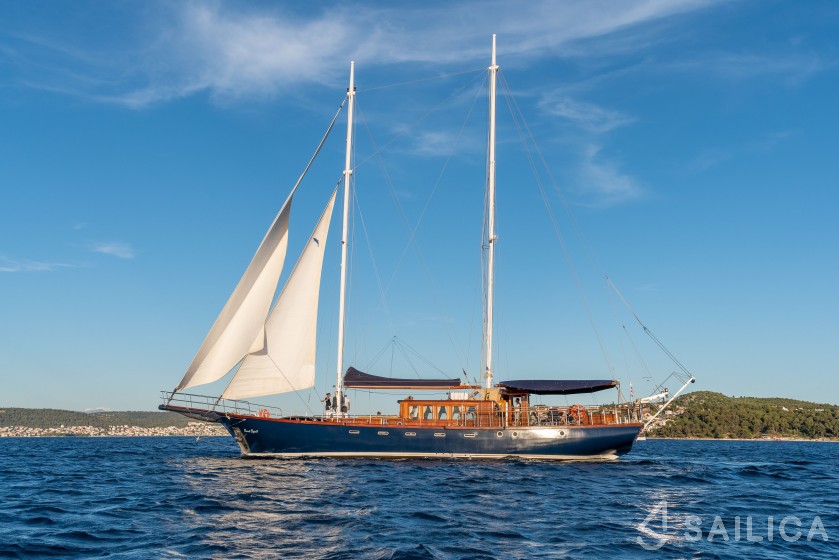 Gulet - Yacht Charter Sailica
