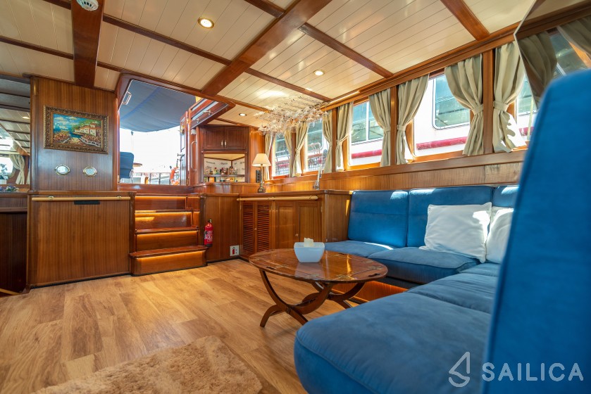 Gulet - Yacht Charter Sailica