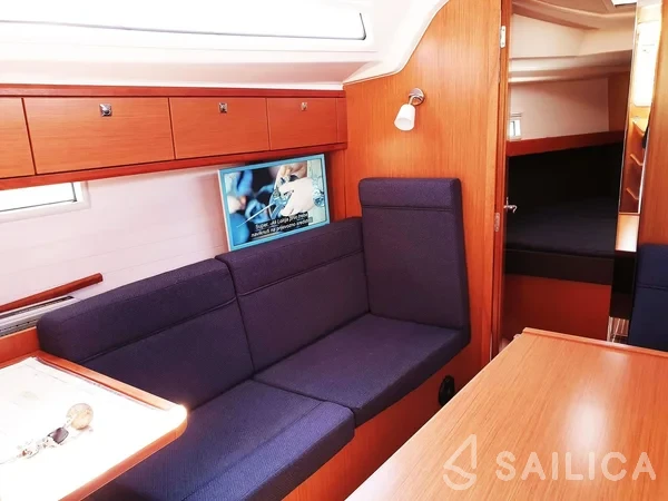 Bavaria 37 Cruiser - Yacht Charter Sailica