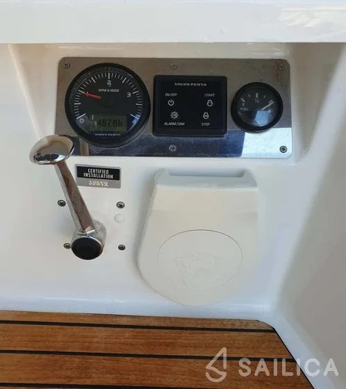 Bavaria 37 Cruiser - Yacht Charter Sailica