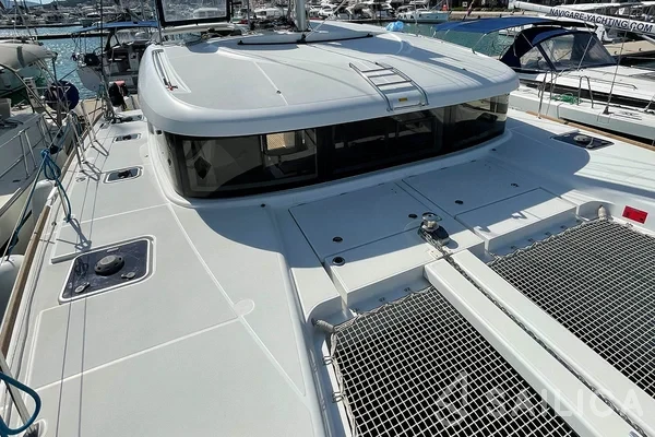 Lagoon 40 - Yacht Charter Sailica