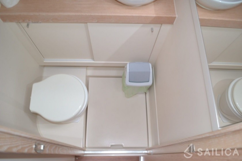 Hanse 575 - 5 + 1 cab. - Yacht Charter Sailica