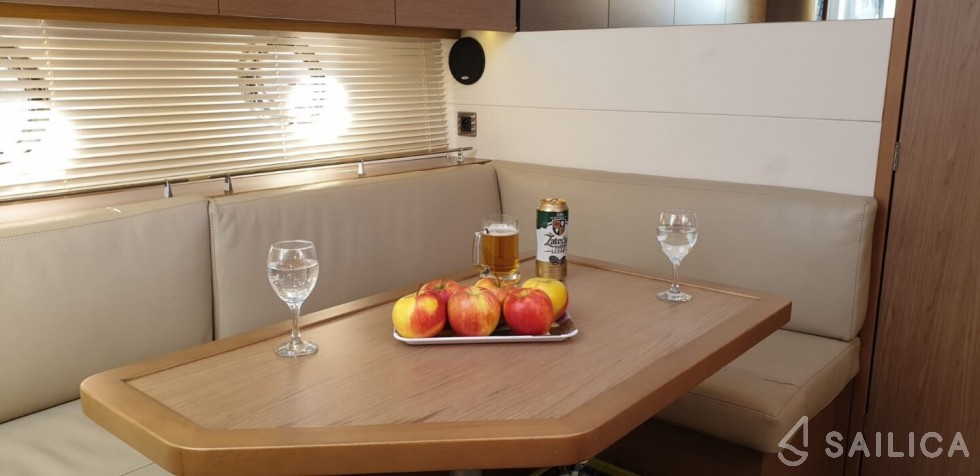 Beneteau Gran Turismo 38 - Yacht Charter Sailica