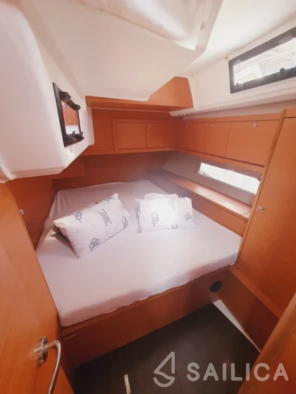 Dufour 470 - Yacht Charter Sailica