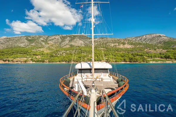 Gulet - Yacht Charter Sailica