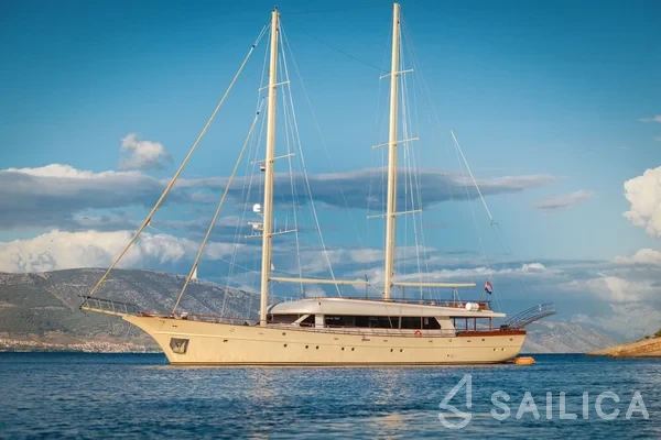 Gulet - Yacht Charter Sailica