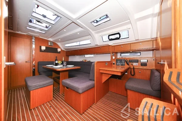 Bavaria 41 Cruiser - Yacht Charter Sailica