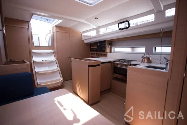 Sun Odyssey 440 - Yacht Charter Sailica