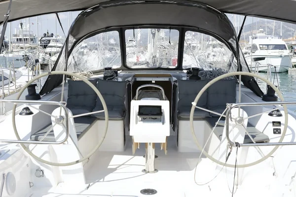 Bavaria C42 - Yacht Charter Sailica