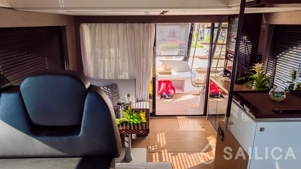 Sessa Fly 47 - Yacht Charter Sailica