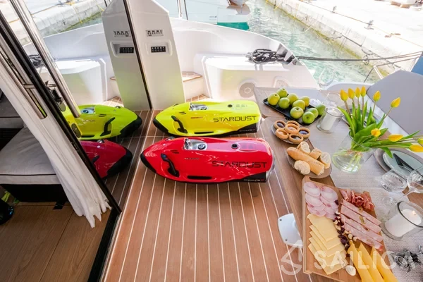 Sessa Fly 47 - Yacht Charter Sailica