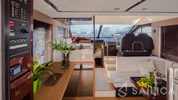 Sessa Fly 47 - Yacht Charter Sailica