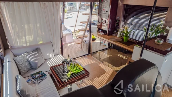 Sessa Fly 47 - Yacht Charter Sailica