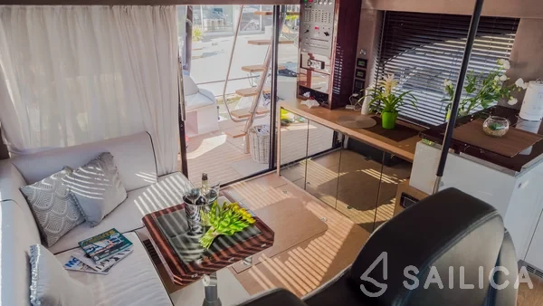 Sessa Fly 47 - Yacht Charter Sailica