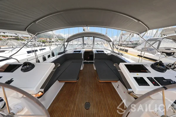 Hanse 548 - Yacht Charter Sailica