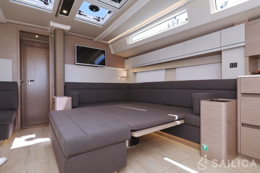 Hanse 548 - Yacht Charter Sailica