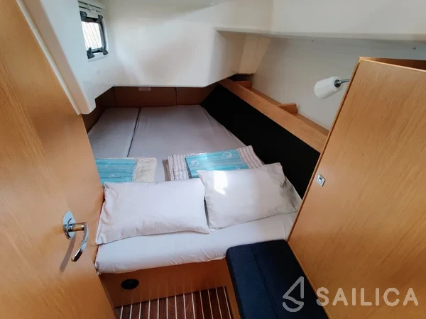 Bavaria 37 Cruiser - Yacht Charter Sailica