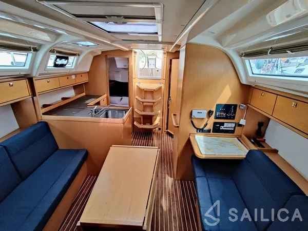 Bavaria 37 Cruiser - Yacht Charter Sailica