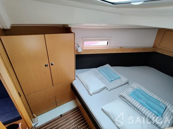 Bavaria 37 Cruiser - Yacht Charter Sailica