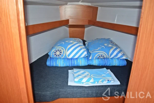 Bavaria 34 Cruiser - Yacht Charter Sailica