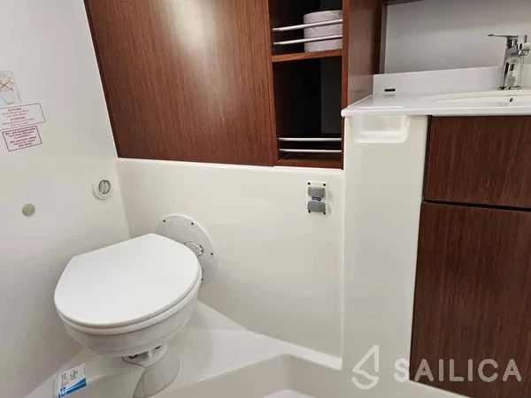 Bavaria 51 Cruiser - Yacht Charter Sailica