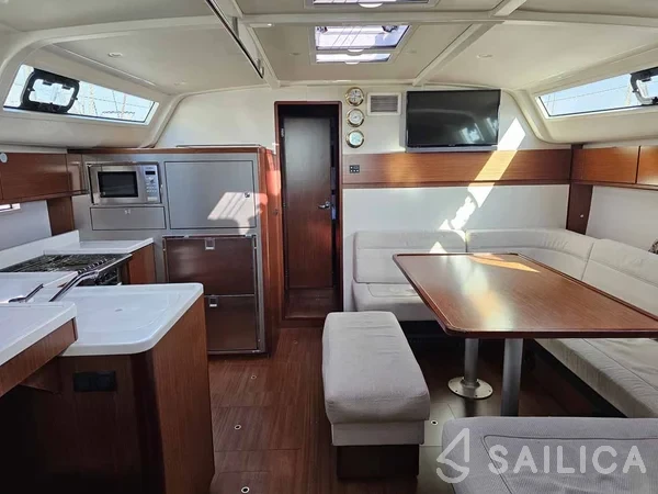 Bavaria 51 Cruiser - Yacht Charter Sailica